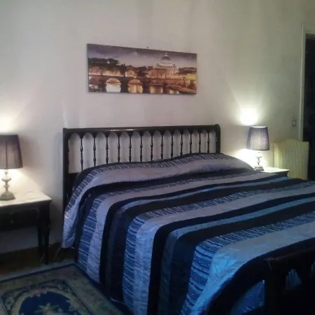 ホームステイ The Pope's